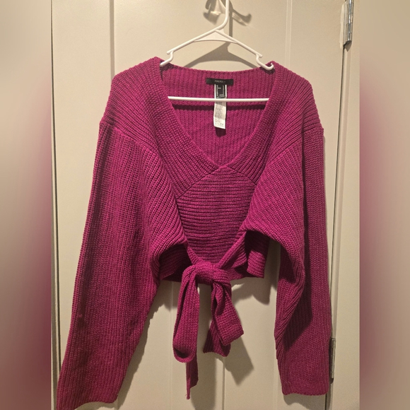Forever 21 Sweaters - Forever 21 Magenta V-Neck Sweater with Tie nwot